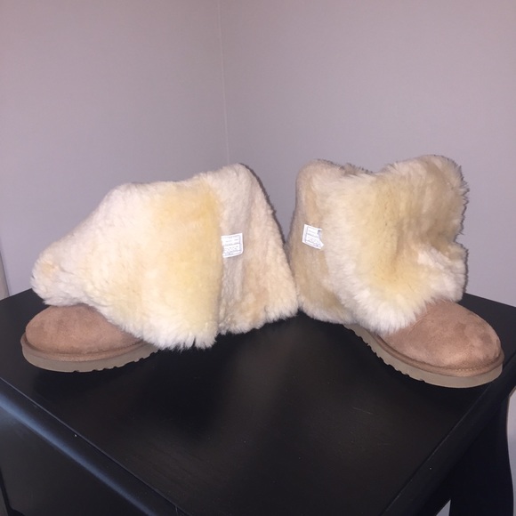 UGG Bailey Button Triplet Boot Chestnut Size 9 - Picture 8 of 8